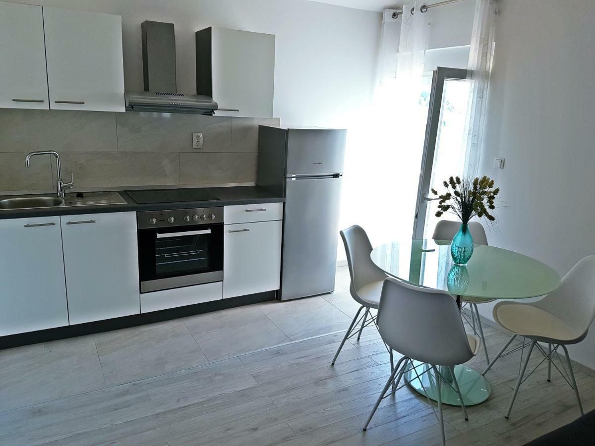 Ika Apartments Бибинє Екстер'єр фото