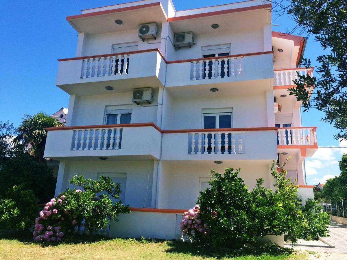 Ika Apartments Бибинє Екстер'єр фото